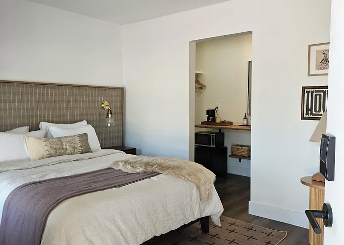 Tombstone Motel Hotel 2*